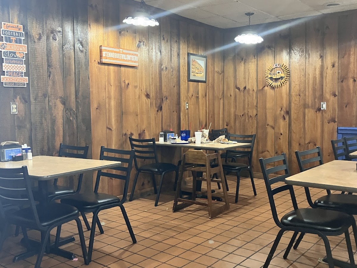 Libby’S Restaurant-3