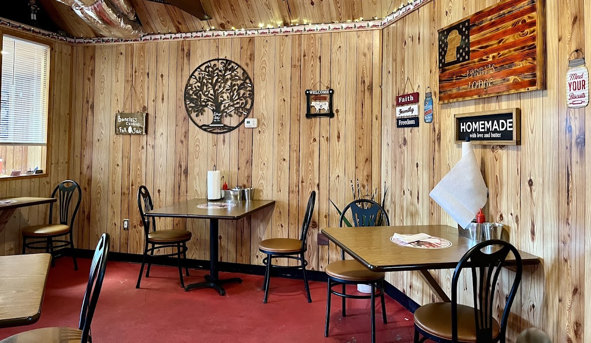 Libby’S Restaurant-7